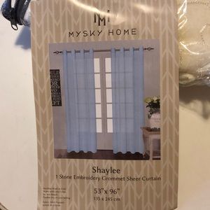 NWOT - MySky Home Curtain